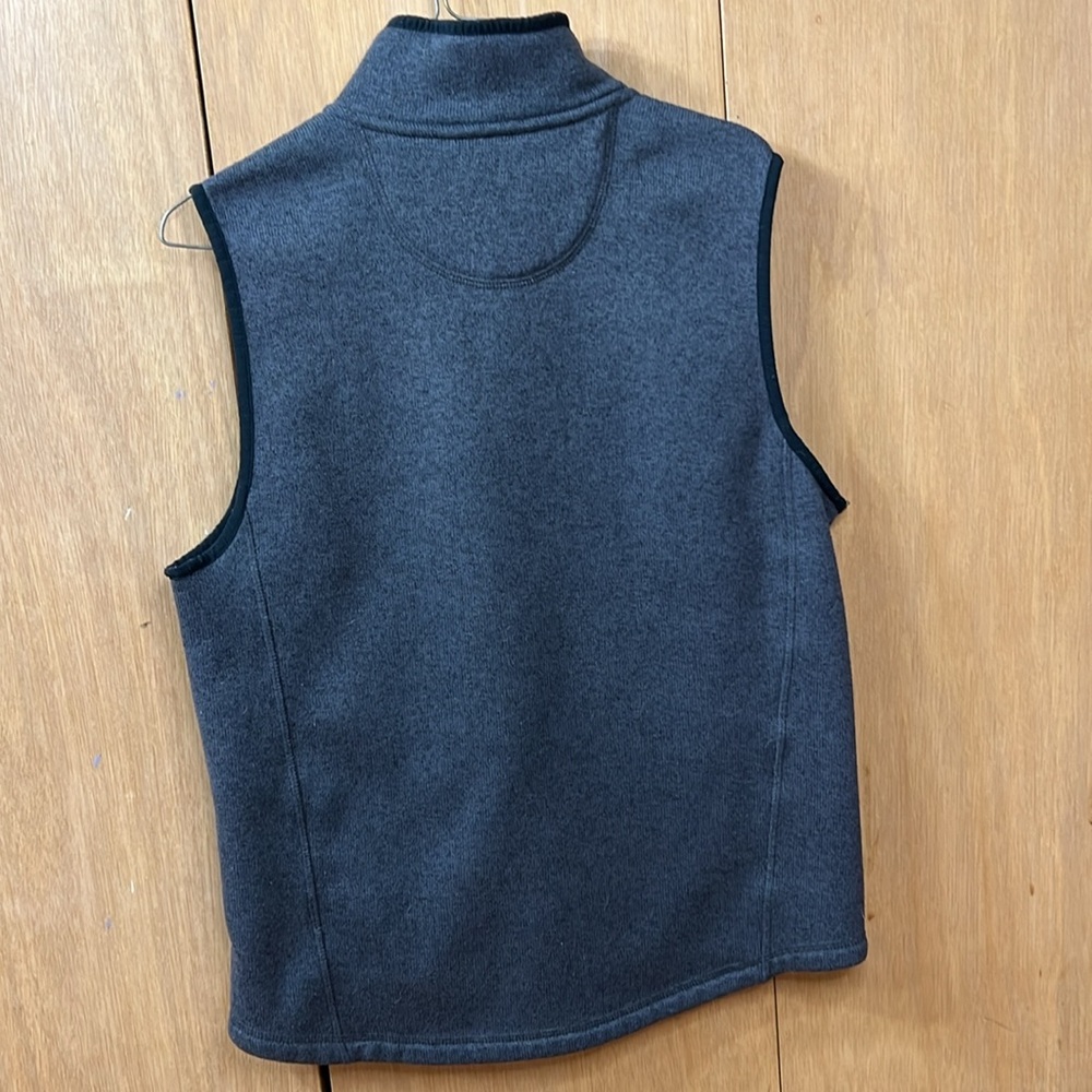 L.L. Bean Slightly Fitted Men's Slate Gray Vest - Picture 4 of 4